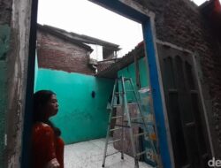 Puting Beliung Sapu Atap Rumah Warga Bandarharjo Semarang