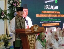 Sandiaga Uno Diteriaki ‘Presiden’ saat Datangi Ponpes di Semarang