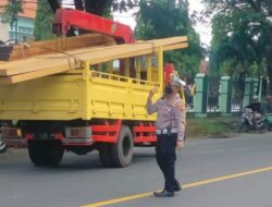 Satlantas Polres Rembang Tindak pelanggaran Kendaraan angkutan barang