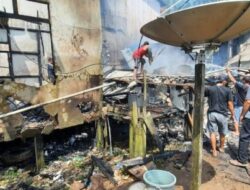 Sebuah Rumah Di Ketapang Kalbar Kebakaran, Diduga Karena Korsleting Listrik