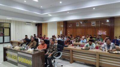 Sekda Demak Hadiri Nobar Pandowo Boyong