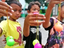 Sekolah di Kota Semarang Larang Murid Bermain Lato-lato