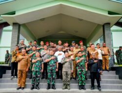 Silaturahmi dengan Masyarakat di Papua Barat, Kapolri: TNI-Polri Solid Siap Kawal Program Pemerintah