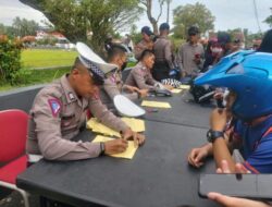 Tertib Berlalulintas, Polres Pangandaran Menjaring Pengendara Motor Tanpa Helm