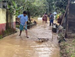 Tidak Ada Hujan Tetapi Rumah Warga Desa Ngrapah Semarang Kebanjiran, Air Sungai Klegung Meluap