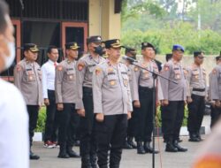 Wakapolres Rembang Ambil Apel Pagi Tekankan Pelayanan Profesional Terhadap Masyarakat