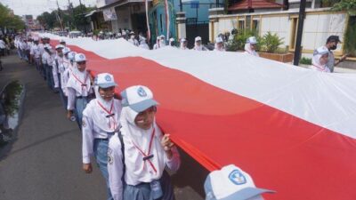 7.000 Peserta Meriahkan Kirab Merah Putih di Batang – Indo Berita