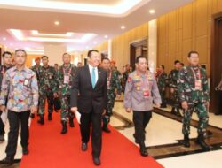 Beri Pembekalan Rapim TNI-Polri, Ketua MPR RI Bamsoet Ingatkan Kesiapan TNI-Polri Hadapi Tantangan Dunia Digital