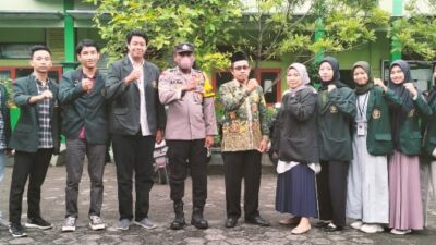 Bhabinkamtias Demak Dampingi Mahasiswa Unisula Yang Melaksanakan KKN