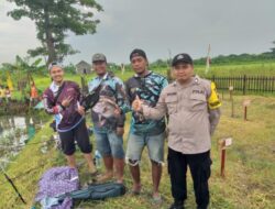 Bhabinkamtibmas Edukasi Para Pemancing Jaga Keselamatan Diri