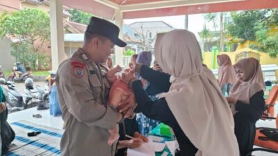 Bhabinkamtimas Bersinergi Dengan Babinsa Batang dalam Menurunkan Angka Stunting di Desa Binaan