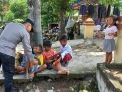 Bhabinkmtibmas Polsek Karangtemgah Demak Himbau Anak-Anak Agar Rajin belajar