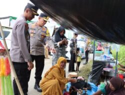 Cek Harga Sembako, Kapolres Lebong Meninjau Pasar Tradisional Didampingi Wakapolres Gelar Dialog Bersama Warga