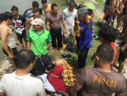 Anggota Polsek Wedung Datangi TKP dan Evakuasi Korban Tenggelam Di Sungai