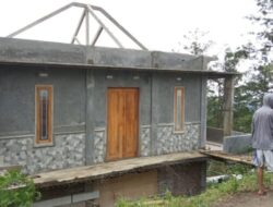 Angin Puting Beliung Dua Terjang Dua Rumah Warga di Gunungwungkal Pati