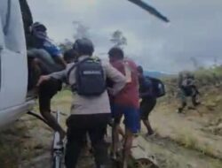 Gabungan TNI-Polri Evakuasi 5 Penumpang Pesawat Susi Air dan 15 Pekerja Bangunan yang Disandera KKB