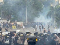 Heboh Rusuh Suporter Vs Polisi Semarang, Ini Biang Keroknya!
