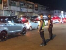 Jaga Kamseltibcarlantas, Ploting Point Malam Minggu Dilaksanakan Personel Polres Singkawang – Indo Berita