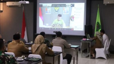 KAPOLRES SINGKAWANG IKUTI KEGIATAN BERSAMA MENTERI KOORDINATOR BIDANG PEMBANGUNAN MANUSIA DAN KEBUDAYAAN SECARA VIRTUAL