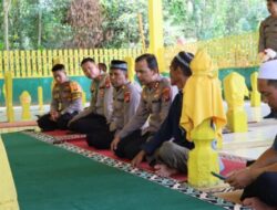 Kapolres Ketapang Berziarah Menuju Makam Raja Tanjung Pura