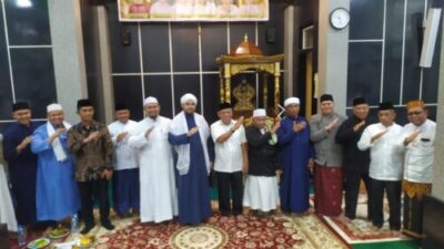 Kapolres Kubu Raya Mengikuti Acara Tabligh Akbar Peringatan Isra Mikraj 1444 H dan Pelantikan Pengurus Ikatan Imam dan Khatib Kabupaten Kubu Raya Khitmat 2023-2026