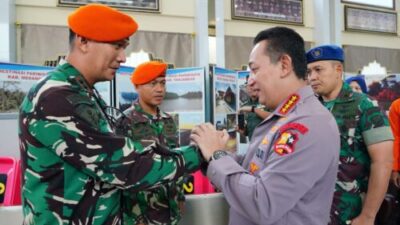 Kapolri Berikan Apresiasi Langsung ke TNI yang ‘Berputar’ dan Tim Gabungan Evakuasi Kapolda Jambi