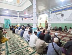 Kasatbinmas Polres Singkawang hadiri Peringatan Isra’ Mi’raj Nabi Muhammad SAW di Masjid Al- ikhlas
