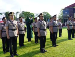 Kepala Kepolisian Resor Batang Memimpin Upacara Sertijab Wakapolres, Kabag, Kasat, Kasi dan Kapolsek