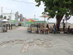 Kerap Rusak, Jalan Alun-alun Masjid Kauman Semarang akan Ganti Aspal