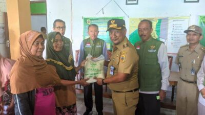 Korban Banjir Desa Kosekan Pati Dapat Bantuan 1,4 Ton Beras