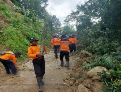 Longsor Sempat Tutup Jalur Penghubung Kota dan Kabupaten Semarang, Dikhawatirkan Ada Susulan