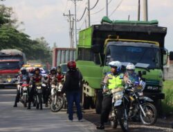 Nekad Parkir Dibahu Jalan, Polres Kendal Akan Tindak Tegas Sopir