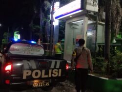 Anggota Polsek Pancur Rutin Pantau Mesin ATM Pada Jam Rawan kejahatan