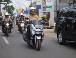 Patroli Bersama, Polres Pangandaran dan Kodim 0625/Pnd Mengajak Warga Melengkapi Diri Saat Berkendara