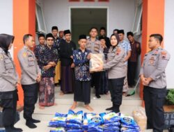 Peduli Anak Yatim, Bag SDM Polres Rembang Gelar Bhakti Sosial