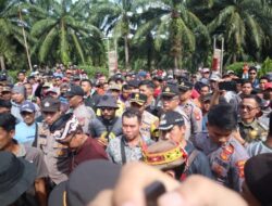 Pengamanan Aksi Unjuk Rasa di PT. KBP Digelar oleh Polres Sekadau 