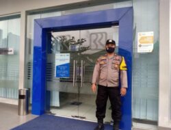 Pengamanan Bank Saat Pegawai Bank Sholat Jumat Dilaksanakan Polsek Gajah