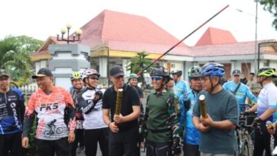 Tingkatkan Sinergi, Kapolres Rejang Lebong Mengkuti Kegiatan Fun Bike ISSI – Indo Berita