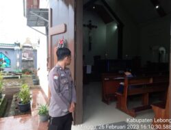 Polsek Lebong Utara Lakukan Pengamanan Ibadah Umat Nasrani di Gereja – Indo Berita
