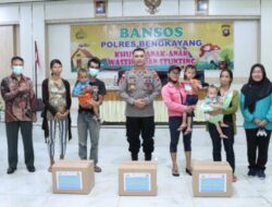 Ribuan Paket Bansos disebar Polres Bengkayang Kalbar Untuk Anak Balita Dengan Kondisi Wasting dan Stunting