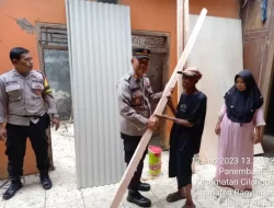Rumah Warganya Kebakaran, Kapolsek Cilongok Banyumas Berikan Bantuan Material