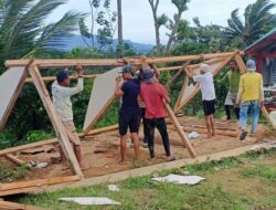 Rumah-Warung Kopi Rusak Akibat Angin Kencang Terjang Gunungwungkal Pati
