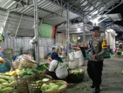 Sambang Pasar Sayur Ganepo, Polsek Mranggen Ciptakan Situasi Aman Terkendali