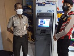 Sambangi Bank Jateng, Samapta Polres Pekalongan Kota Beri Pesan Kamtibmas kepada Petugas Keamanan