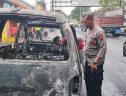 Satu Mobil Terbakar di Pantura Batang, Kapolres Batang Ungkap Kronologisnya