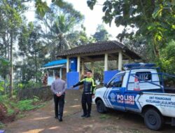 Seorang Pengendara Mobil Asal Mojokerto Hubungi 110 Setelah Tersesat Mengikuti Aplikasi Penunjuk Arah