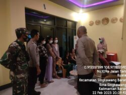 TNI Polri Dampingi Kegiatan Mobile Skrinning HIV dan IMS ( Spilis ), di Kel. Kuala Polsek Singkawang Barat Polres Singkawang