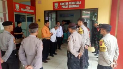 TNI – Polri di Purbalingga Pantau Operasi Pasar Beras di Pasar Segamas