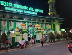Anggota Polsek Pamotan Laksanakan Pengamanan Sholat Tarawih Di Masjid Besar Al Amin Pamotan