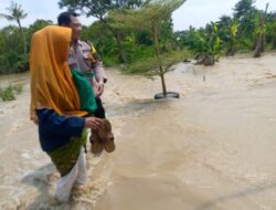 Bhabinkamtibmas Polsek Karangtengah Menggelar Monitoring Debit Air Sungai Wilayah Hukumnya